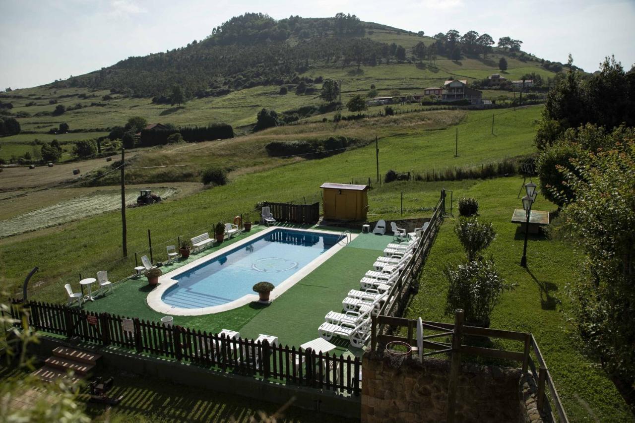Apartamentos La Gloria Santillana del Mar Exterior foto