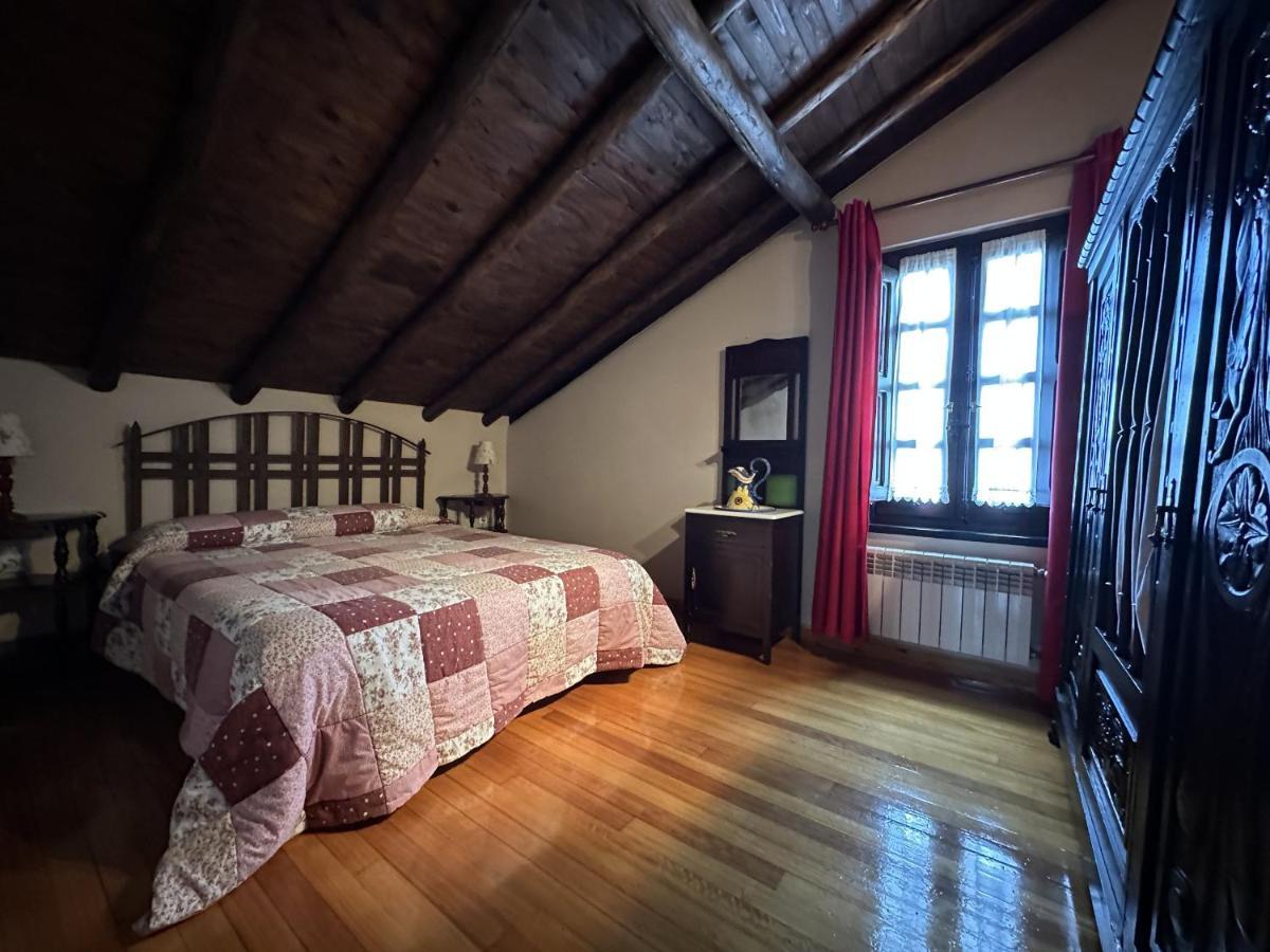 Apartamentos La Gloria Santillana del Mar Exterior foto