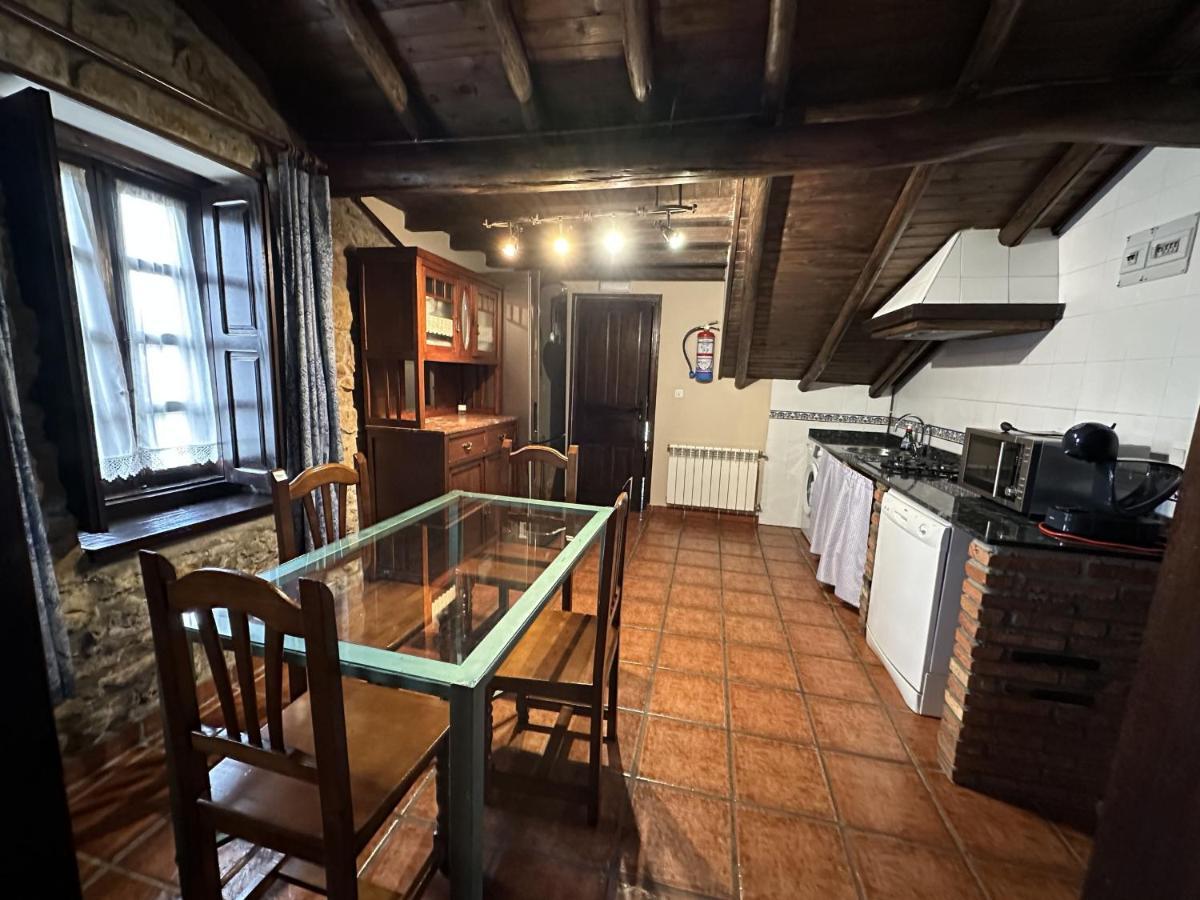 Apartamentos La Gloria Santillana del Mar Exterior foto