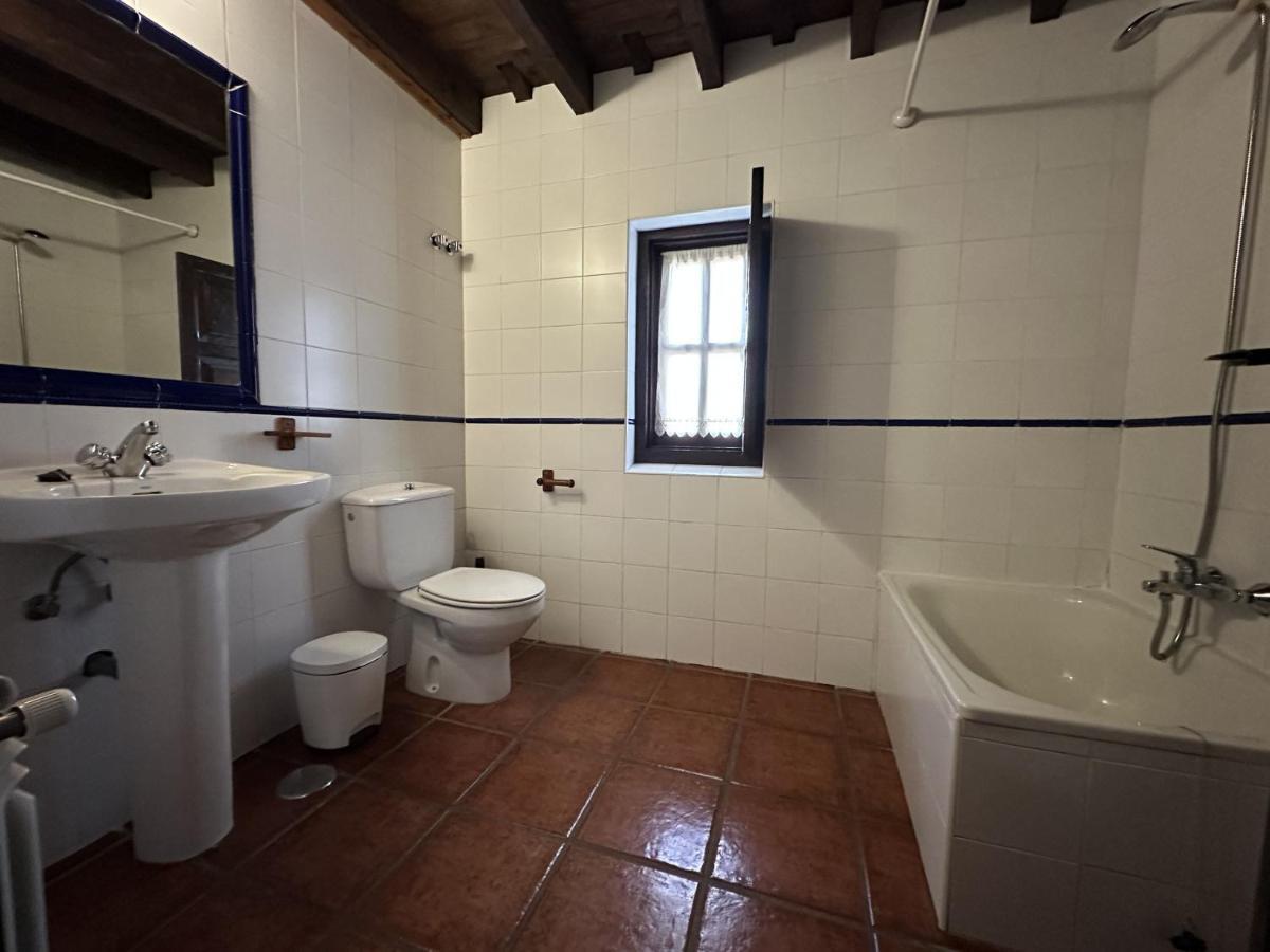 Apartamentos La Gloria Santillana del Mar Exterior foto