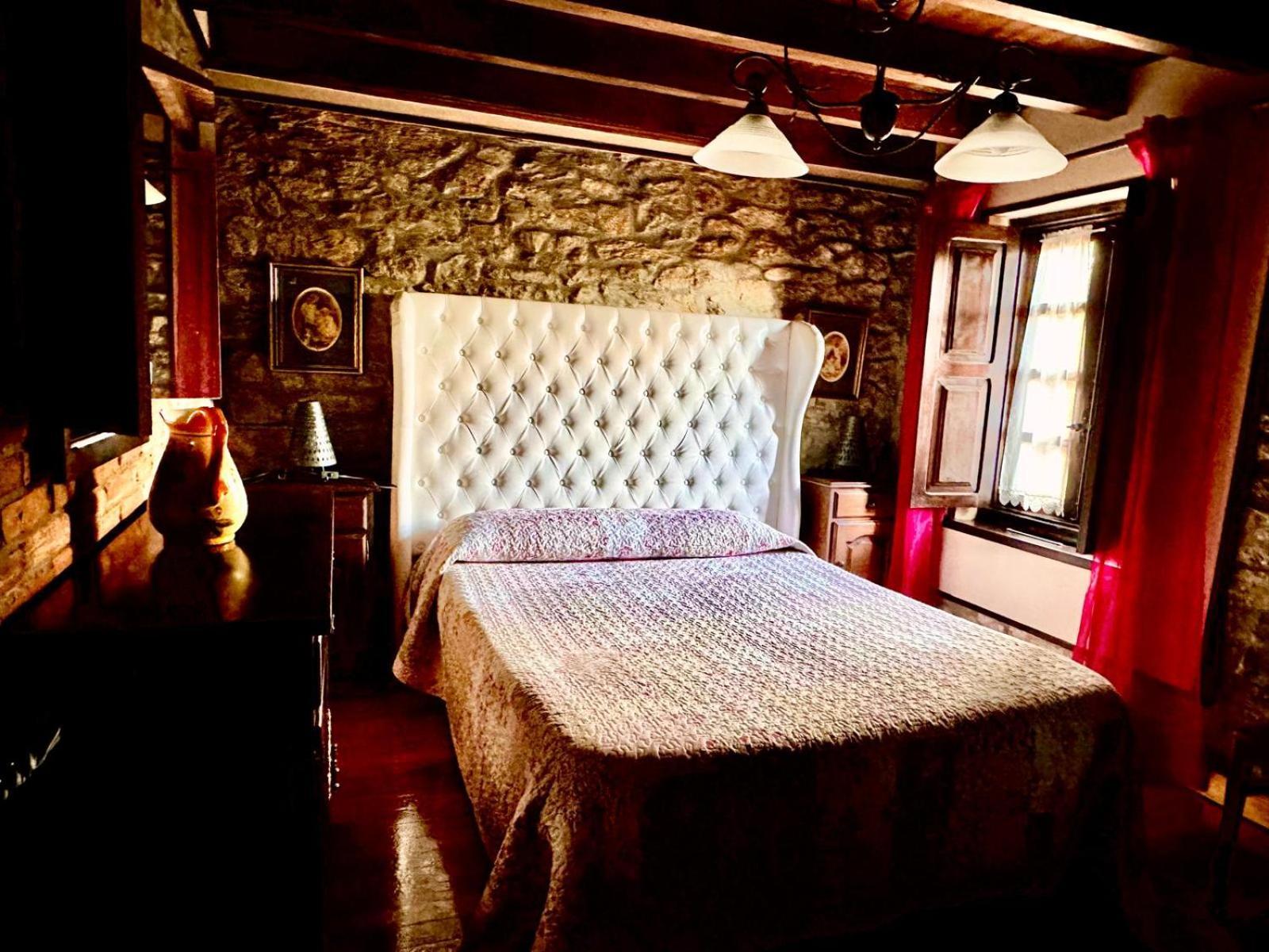 Apartamentos La Gloria Santillana del Mar Exterior foto