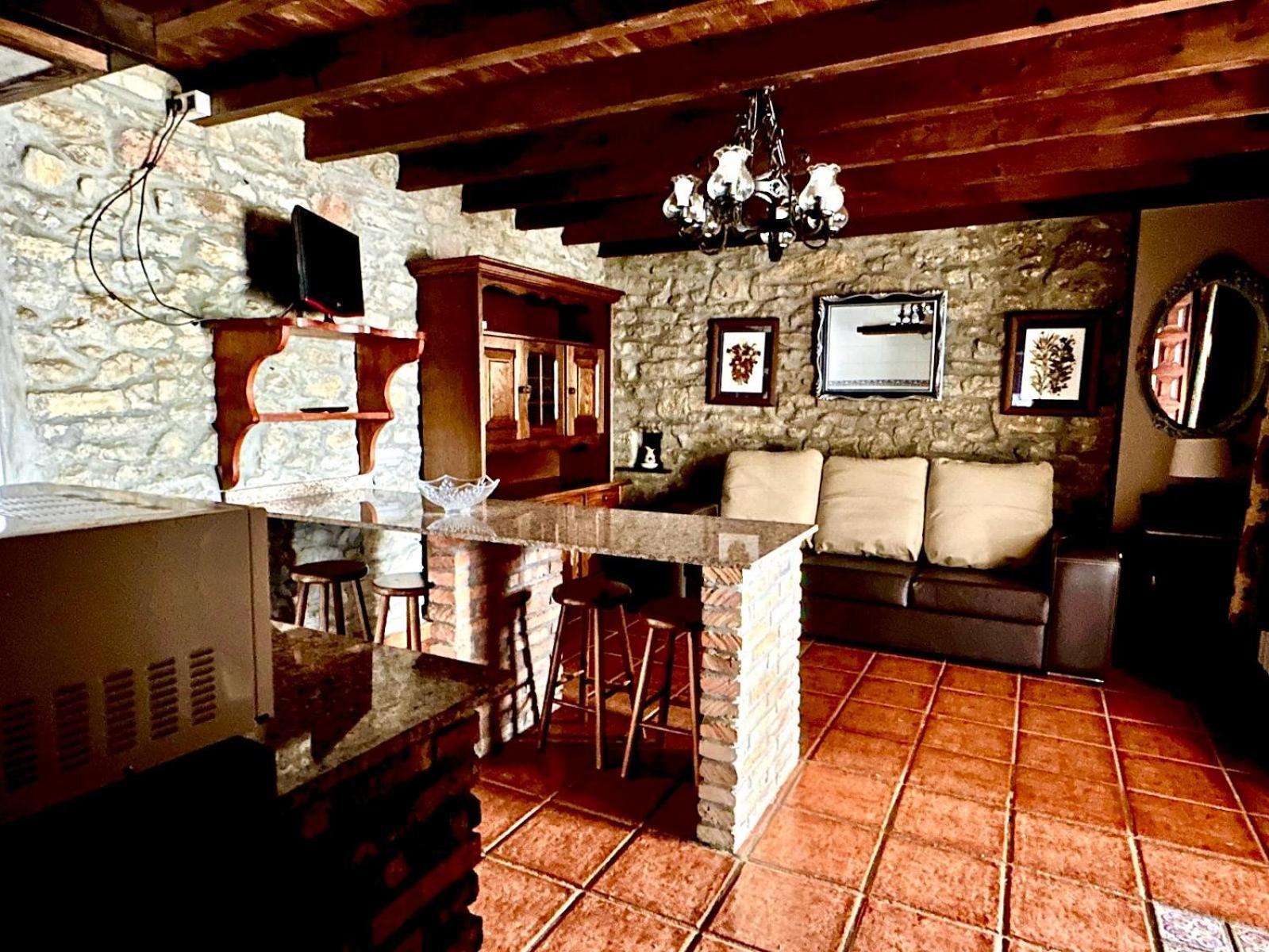 Apartamentos La Gloria Santillana del Mar Exterior foto